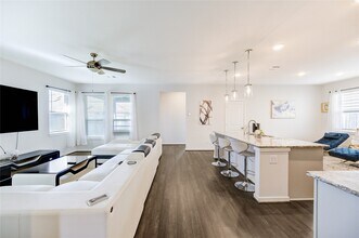 Building Photo - 7806 Wyndham Hbr Ct