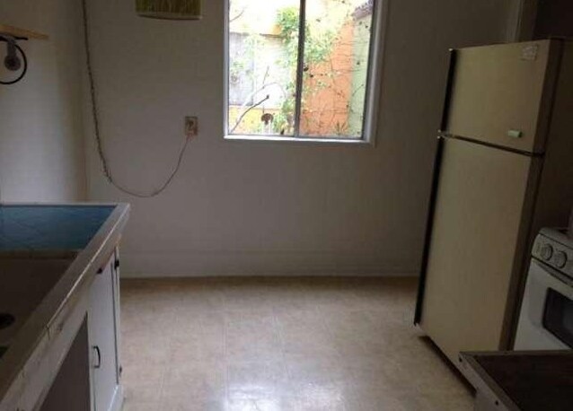 Interior Photo - 2125 Las Colinas Ave