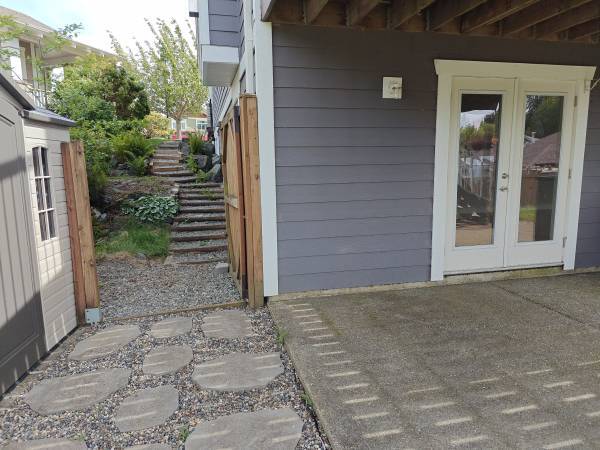 Building Photo - 2305 Demamiel Pl
