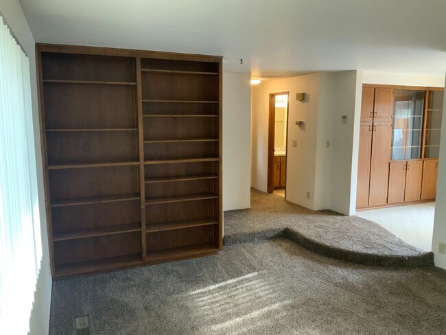 Foto del edificio - 2 Bedroom Duplex in Springfield
