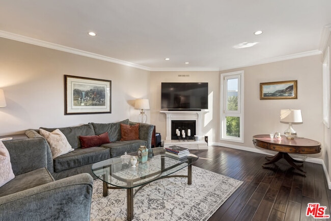 Foto del edificio - 11789 Montana Ave