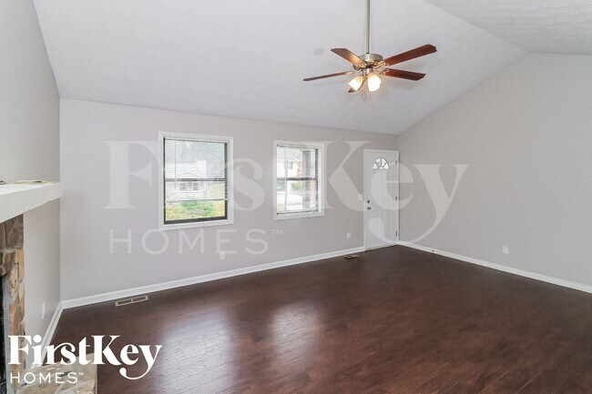 Foto del edificio - 1190 Lightfoot Dr