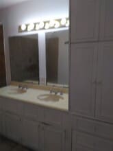 Building Photo - 4730 Orange St