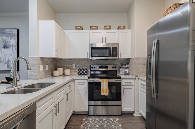 Photo - Bright, Open, & $500 Off Apartment