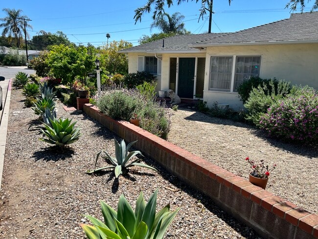 Building Photo - 2909 Ventura Dr