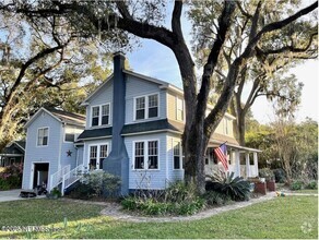 Building Photo - 4257 Longfellow St