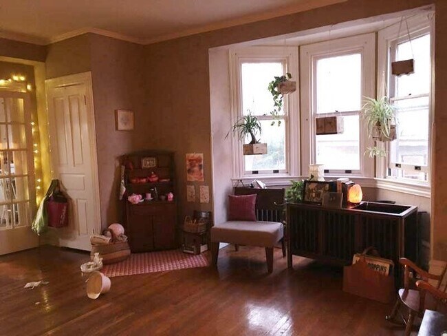 Foto del edificio - 428 N Duke St