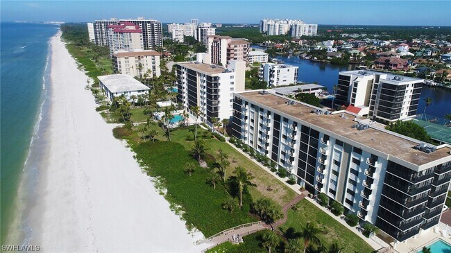 Foto del edificio - 10475 Gulf Shore Dr