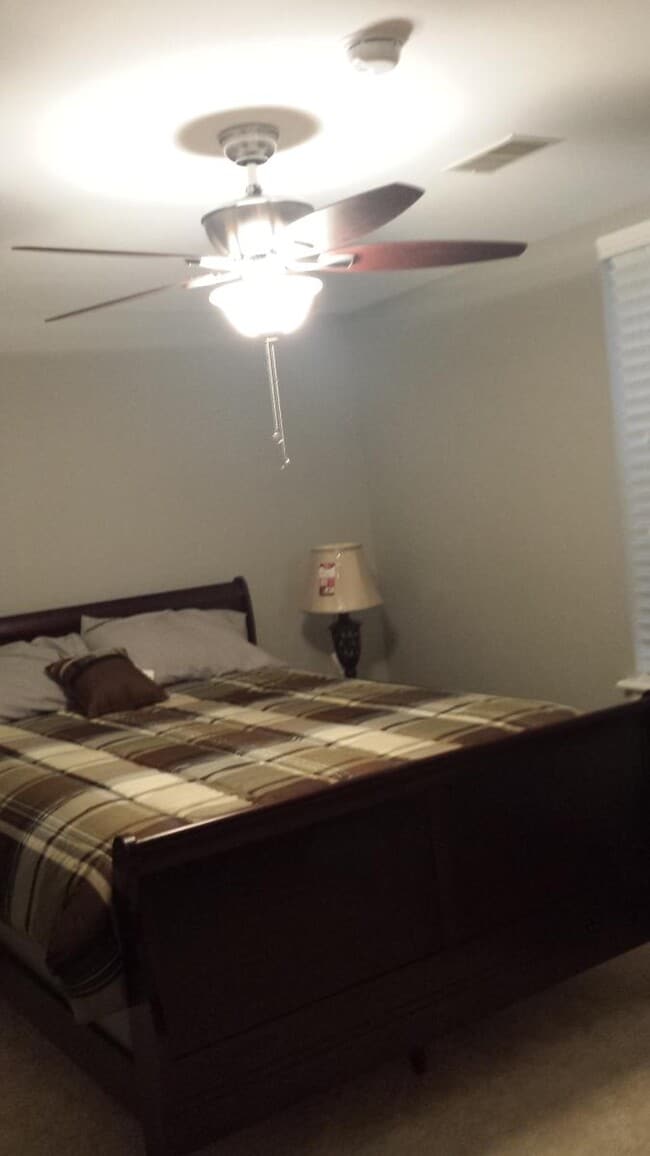 Building Photo - 6021 Woodlake Ln