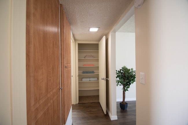 Building Photo - Gold Coast Apartments *First Month Free*