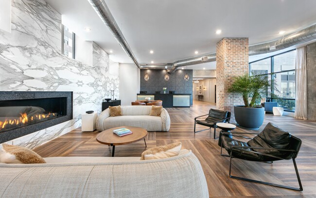 Foto del edificio - 400 Claremont Ave