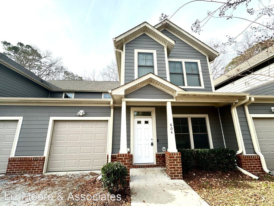 Primary Photo - 4 br, 2.5 bath House - 200 Seasons Circle ...