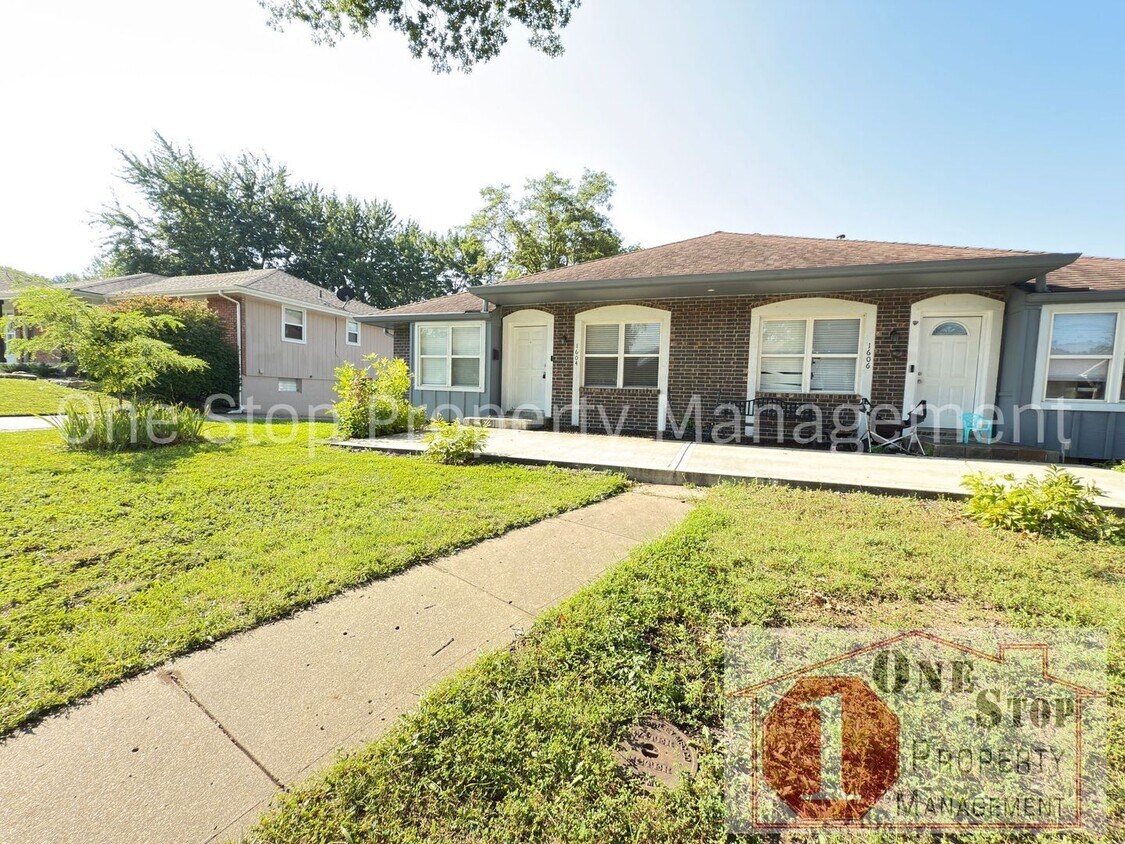 Foto principal - 2 Bedroom and 2 Bathroom duplex in Blue Sp...