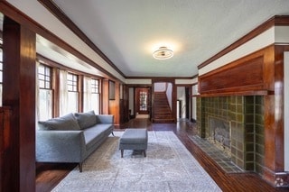 Building Photo - 11417 Wade Park Ave