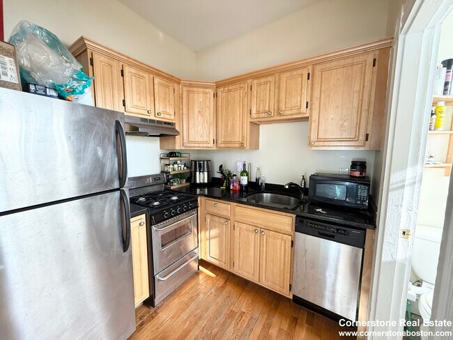 Building Photo - 1451 Tremont St