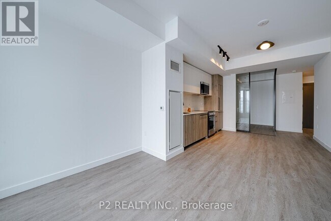 Photo du bâtiment - 1635 Military Trail