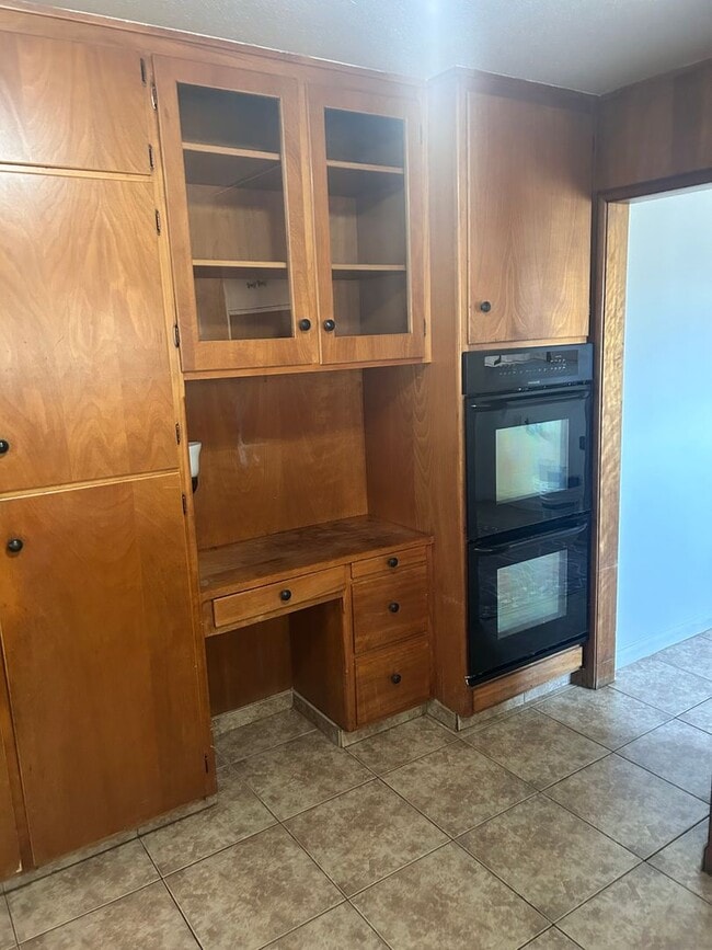 Foto del edificio - Charming 4 Bedroom/2 Bath Home in Modesto Ca