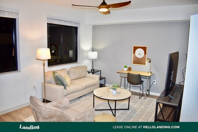 Foto del edificio - 221 SW 12th St