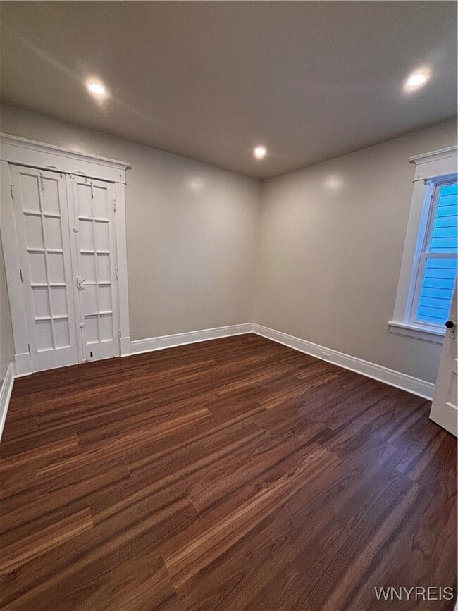 Building Photo - 432 Wohlers Ave