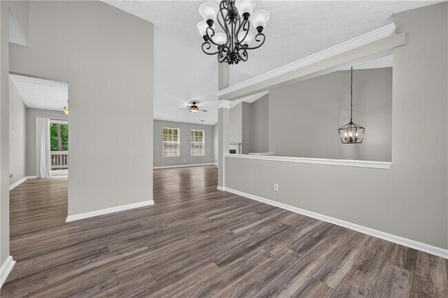 Building Photo - 437 Waterbury Way