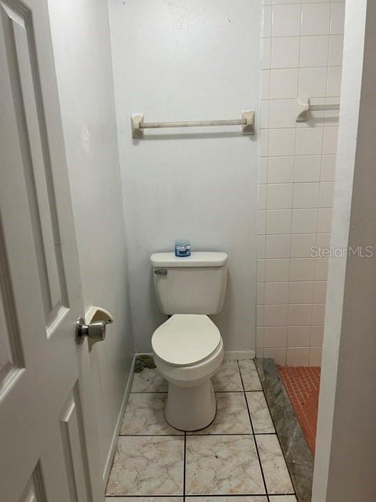 Foto del edificio - 1081 Woodman Way