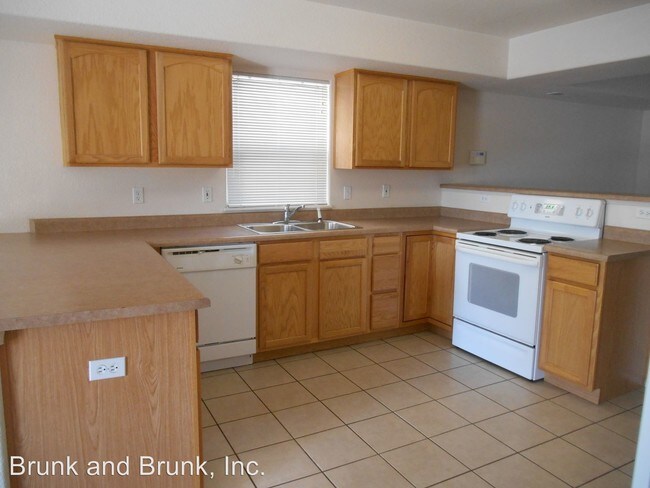Foto del edificio - 1226-1228 Nichols Blvd
