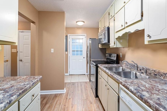 Building Photo - 607 Marshview Cir Dr