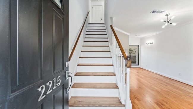 Foto del edificio - 2215 Stanford St