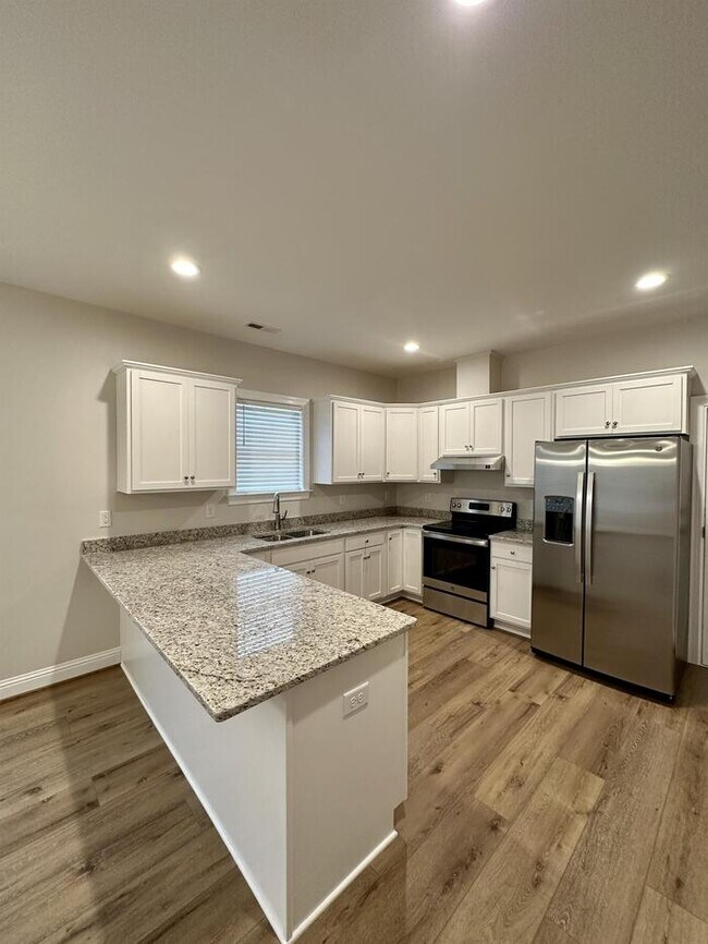 Foto del edificio - 708 W Parrish Dr