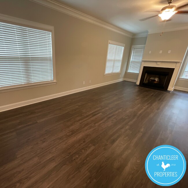 Building Photo - 841 Silver Leaf Dr
