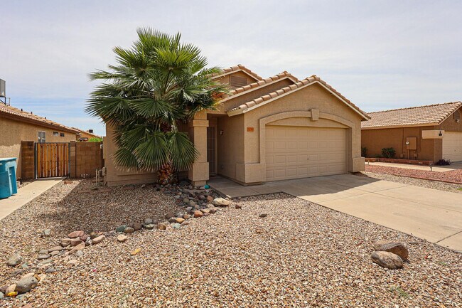 Building Photo - 3215 W Abraham Ln