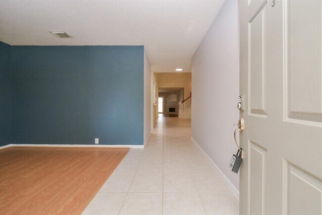 Building Photo - 11942 Solon Springs Dr