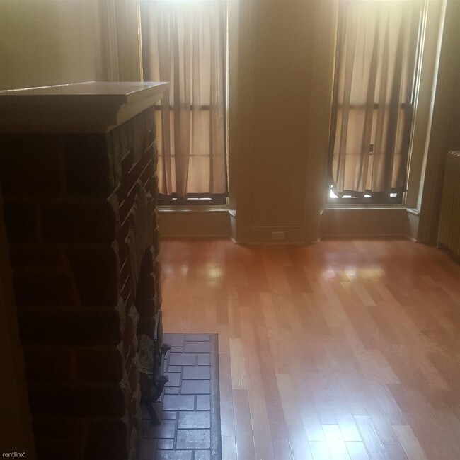 Building Photo - 1909 Druid Hill Ave