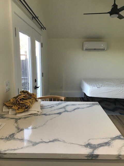 Foto del edificio - 6424 Romack Cir