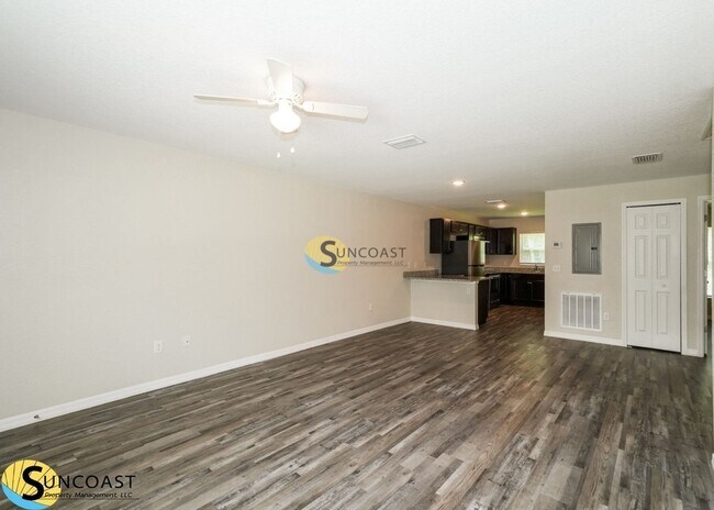 Building Photo - 9106 N Peachtree Way