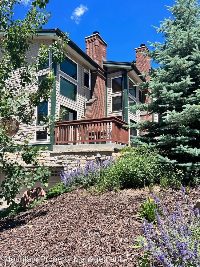 Building Photo - 3 br, 4 bath House - 545 Deer Valley Drive...