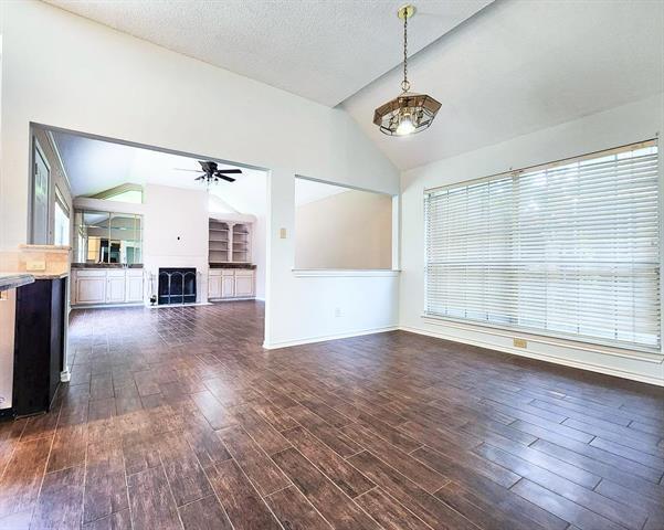 Foto del edificio - 3708 Racquet Ct