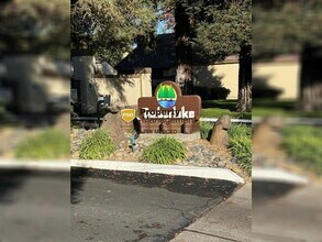 Building Photo - 3701 Colonial Dr