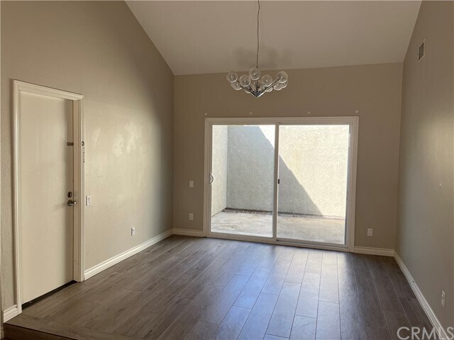 Building Photo - 40 Shearwater