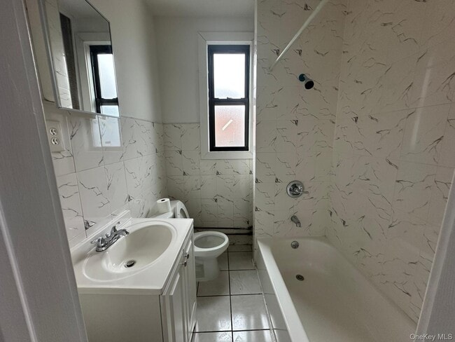 Building Photo - 109-20 101st Ave