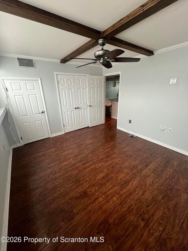 Foto del edificio - 220 Linden St