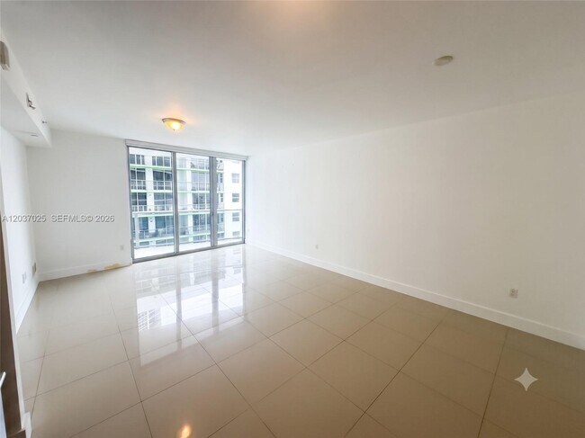 Foto del edificio - 488 NE 18th St
