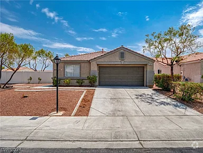 Building Photo - 505 Regal Robin Way