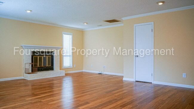 Building Photo - 112 Clancy Cir