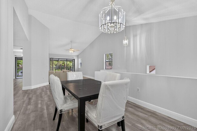 Foto del edificio - 12708 Shoreline Dr