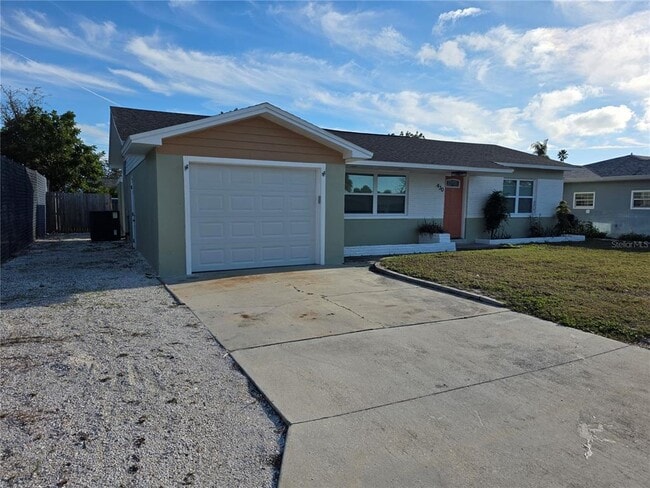 Building Photo - 430 80th Way