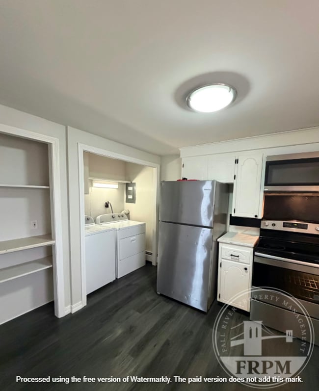 Photo - 64 Walnut St Apartment