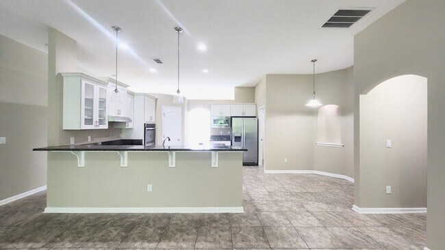 Building Photo - Charming 4-Bedroom Home in Middleburg with...