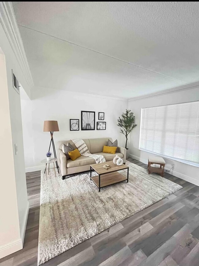 Building Photo - 3603 Townhouse Ct