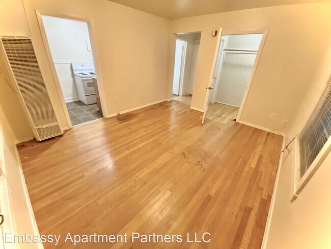 Building Photo - 1420 Boren Ave